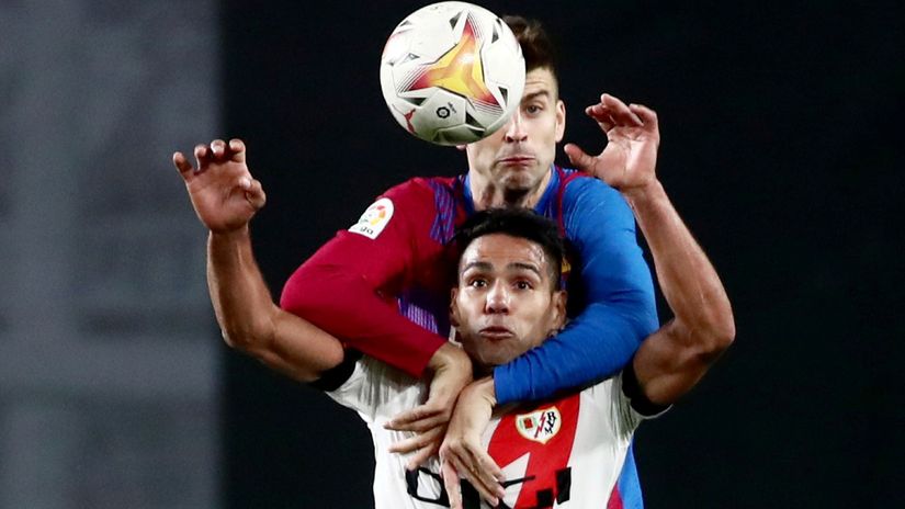 Radamel Falkao protiv Barselone (©Reuters)