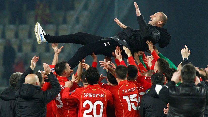 Slavlje Makedonaca posle pobede nad Islandom (Foto: Reuters)