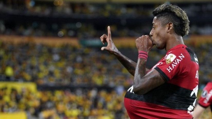 Rešio pobednika u nadoknadi, a trebalo je da izađe: Džoker Enrike drži Flamengove šampionske nade u životu