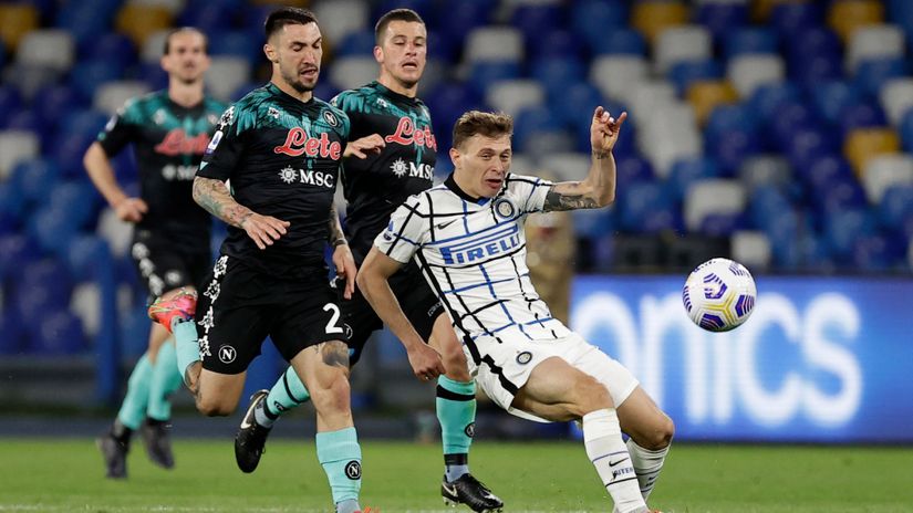 Duel sa meča Napolija i Intera (©Reuters)