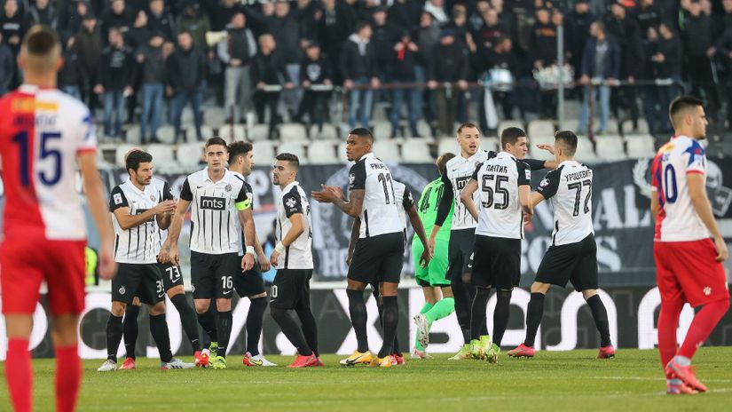 Poslednje slavlje crno-belih protiv Voše (©Starsport)
