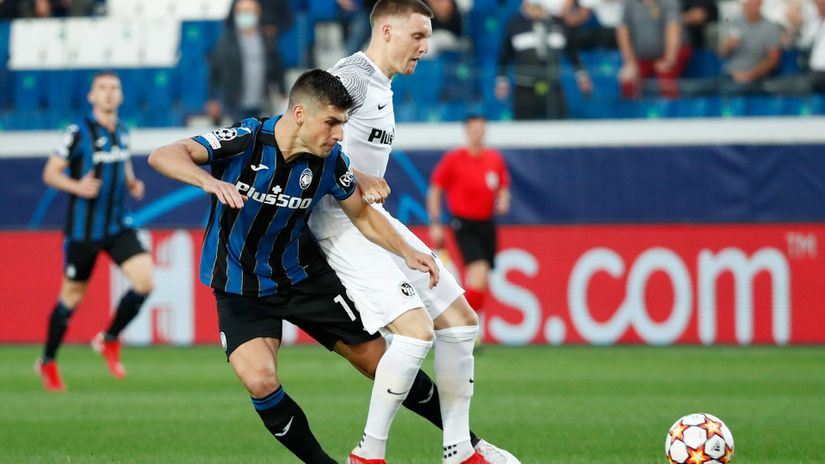 Ruslan Malinovski (Atalanta) i Mihel Ebišer (Jang Bojs)