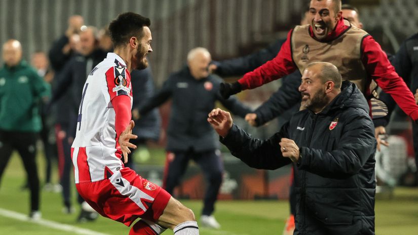 Stanković slavi gol sa Mirkom Ivanićem (Foto:Starsport)