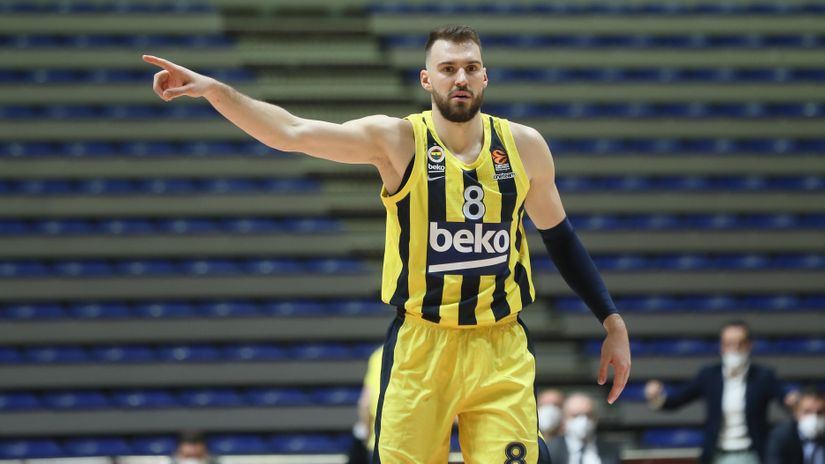 Gudurić zaustavio poslednji Monakov nalet, sa 13 poena za četvrtinu pokrenuo uspavani Fenerbahče