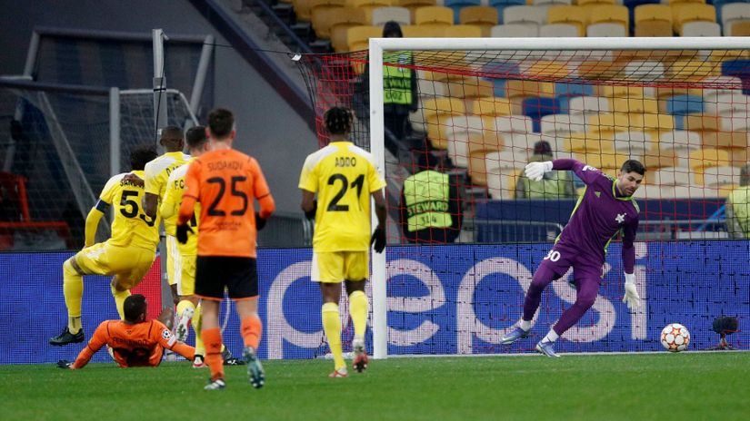 Fernando postiže gol (©Reuters)