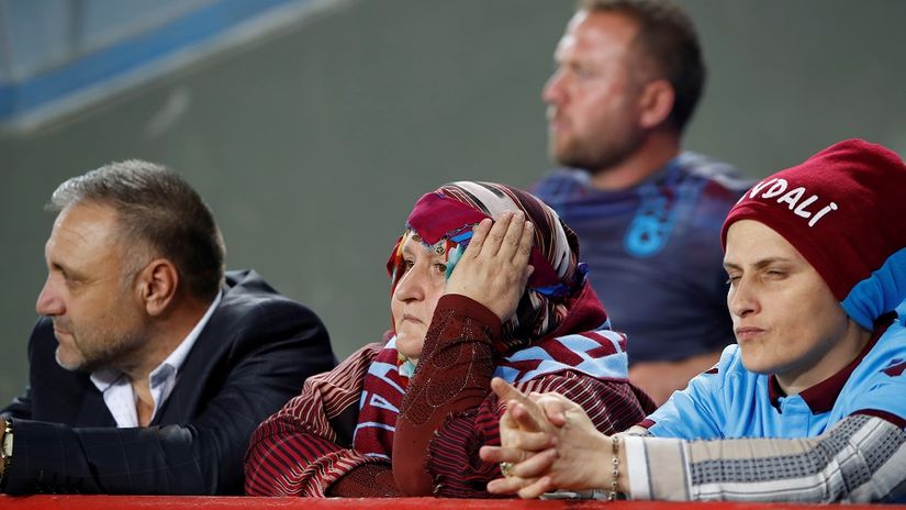 Razočarani navijači Trabzona (© Reuters)