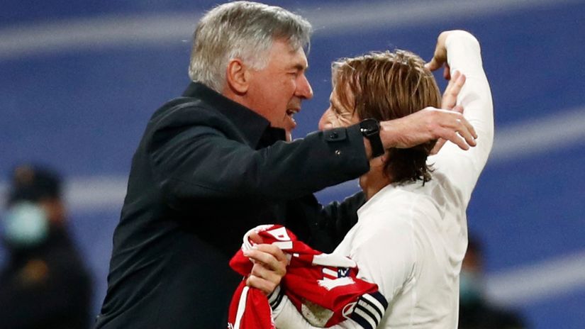 Karlo Ančeloti i Luka Modrić (©Reuters)