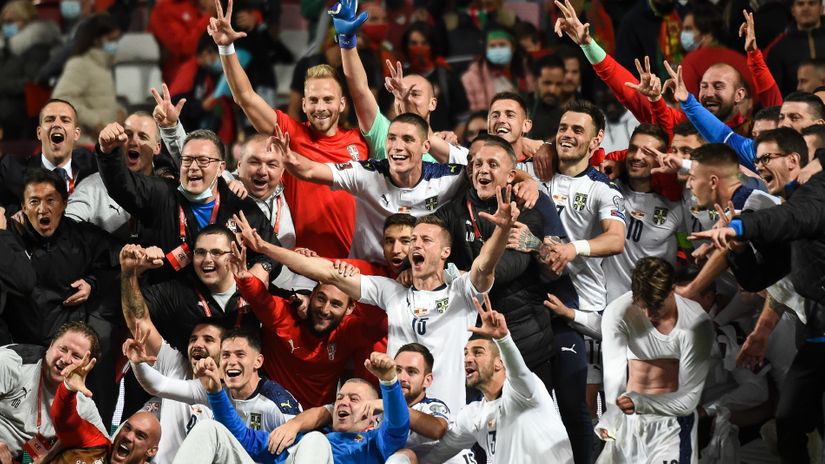 Reprezentacija Srbije posle plasmana na Euro (©Starsport)