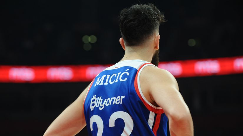 Vasilije Micić (©MN Press) 