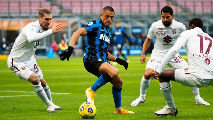 Aleksis Sančez (Inter) na utakmici sa Torinom