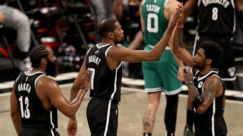 Harden, Durent i Irving (AFP)