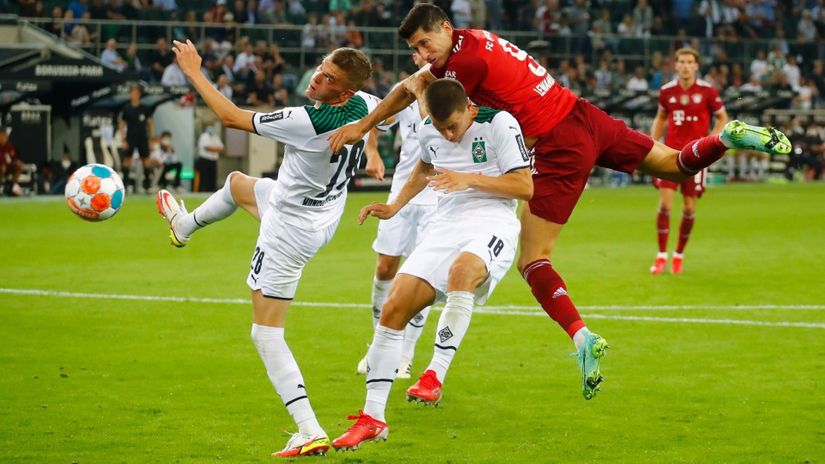 Štefan Lajner (Menhengladbah) i Robert Levandovski (Bajern)