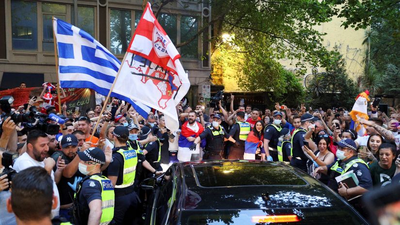 Srpski navijači u Melburnu (©Reuters)