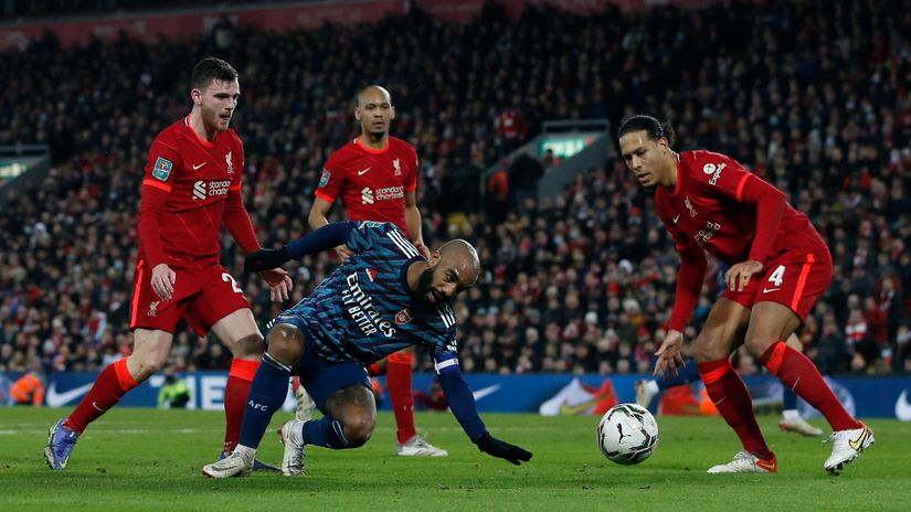 Detalj sa prvog okršaja Liverpula i Arsenala (©Reuters)