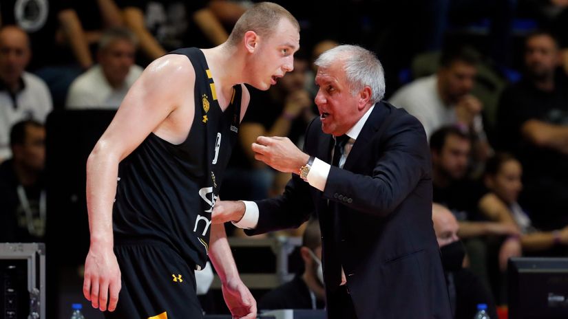 Alen Smailagić i Željko Obradović (©Starsport)