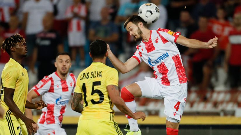 Kristijano u duelu sa Mirkom Ivanićem (©Starsport)