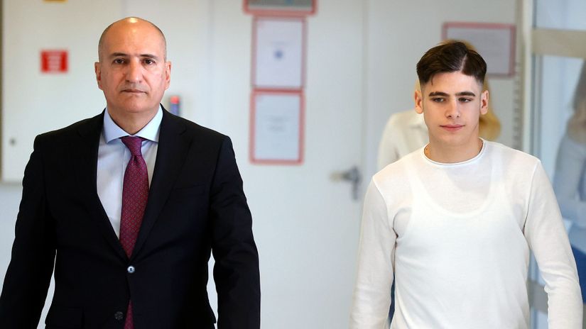 Mitar Mrkela i Nemanja Motika (©Starsport)Mrkela: Čekamo odgovor za Ada, Pakov ne ide nigde
