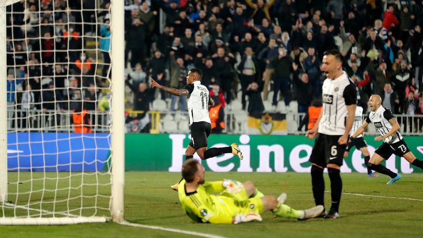 Slavlje crno-belih tokom revanša sa Spartom (© Star sport)