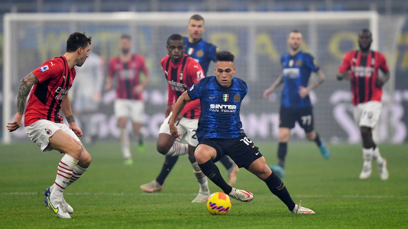 Lautaro Martinez (Inter) na gradskom derbiju