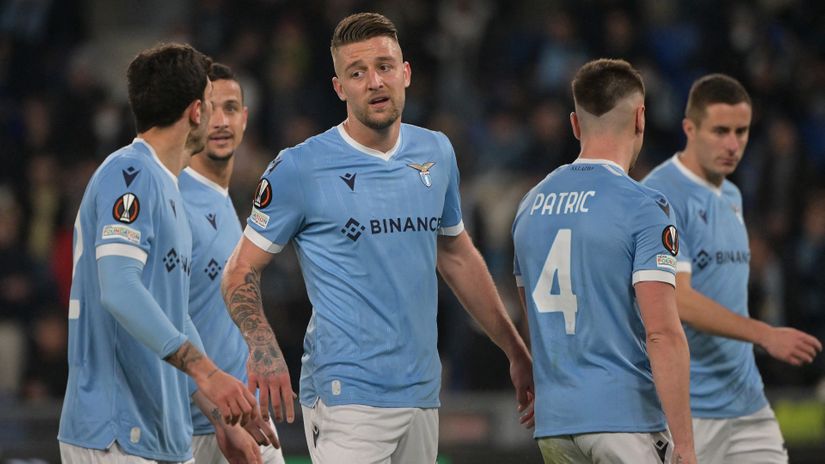 Sergej Milinković-Savić sa saigračima u Laciju (©Reuters)