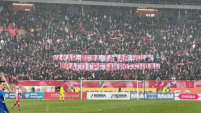 Delije čestitaju Dragoviću rođendan (©FK Crvena zvezda)