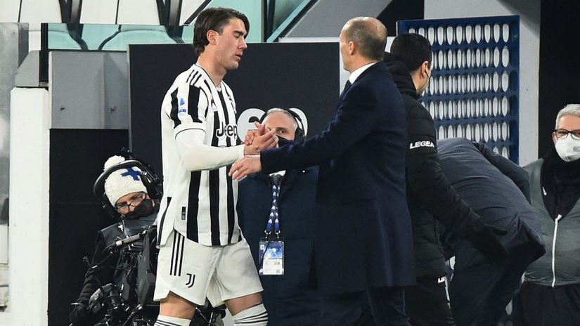 Vlahović i Alegri (©Reuters)