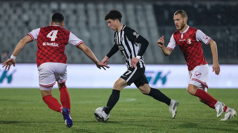 Nemanja Jović na susretu sa Napretkom (© Star sport)