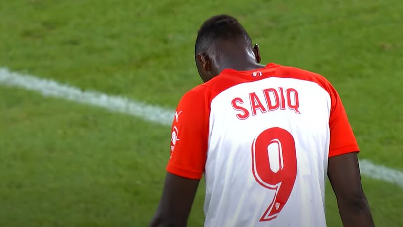 Umar Sadik (©Youtube/LaLiga SmartBank)