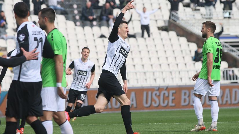 (© MN Press)