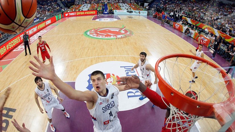 Nikola Jokić u dresu Srbije (© Star sport)