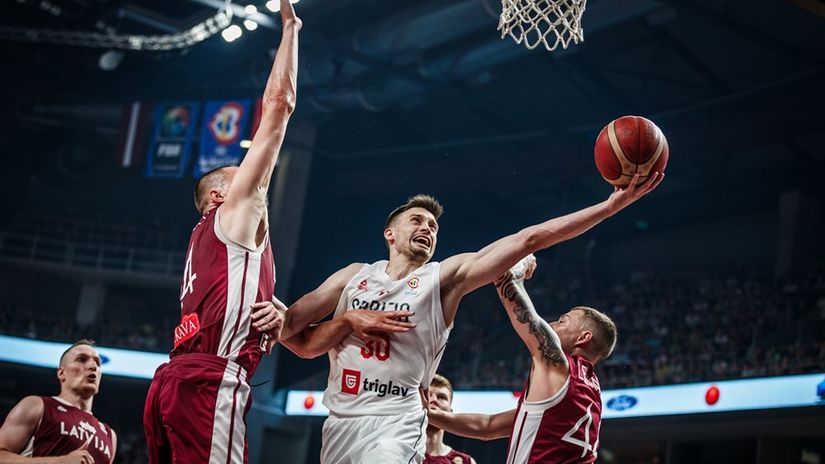 Srbija izbegla težak poraz u Rigi, igrali samo Avramović i Davidovac