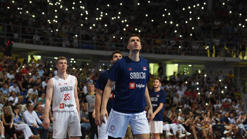 Detalj tokom intervala kada nije bilo struje u delu hale (©MN Press)
