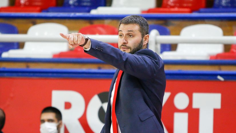 Jovanović prvi put kao trener Zvezde: Želimo tim koji je kadar da izađe na crtu svakom
