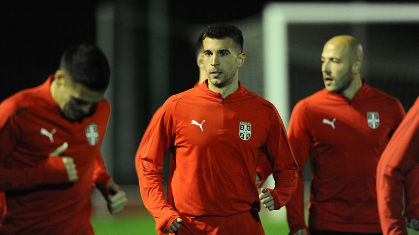 Pavlović na treningu reprezentacije Srbije (© MN Press)