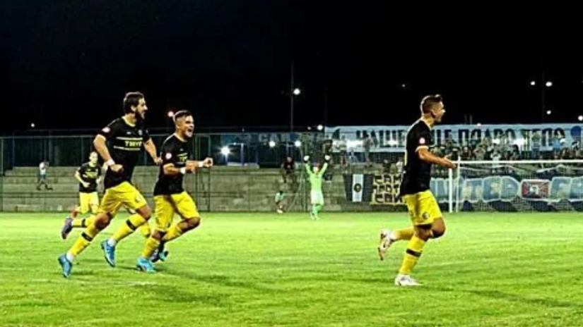 Filip Krstić slavi gol (© Instagram/fktrajal1933)