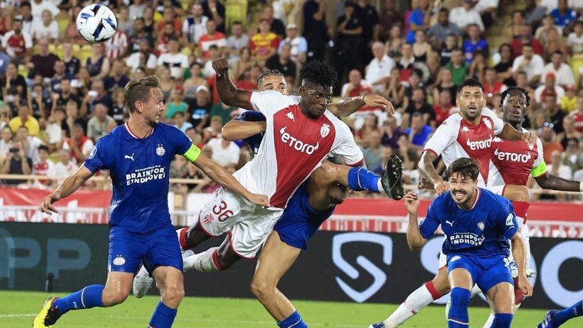 Duel sa prvog meča PSV-a i Monaka (©AFP)