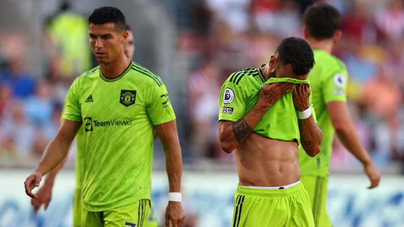 Razočarani Ronaldo i Bruno (@Reuters)