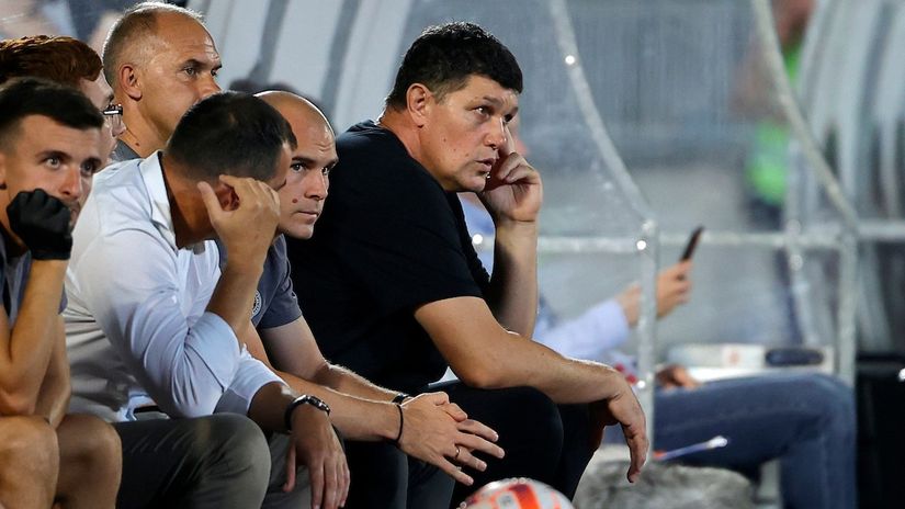 Gordan Petrić sa saradnicima (© Star sport)