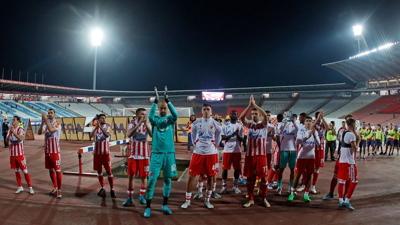 Crveno-beli posle pobede nad Javorom (©Starsport)