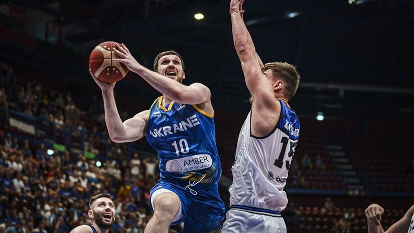 Svjatoslav Mihailjuk protiv Estonije (©fiba.basketball)