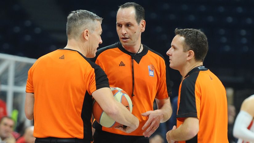 Matej Boltauzer, Tomislav Hordov i Milan Majkić na utakmici ABA lige (MN press) 