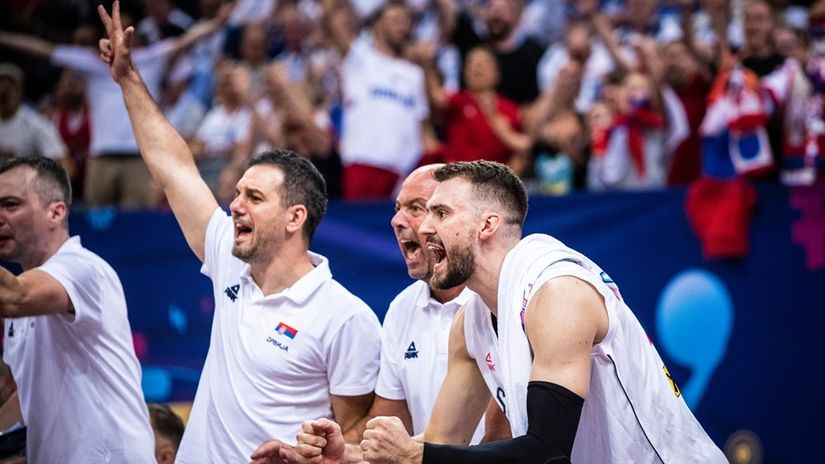 Momenat sa "klupe" Srbije (FIBA)