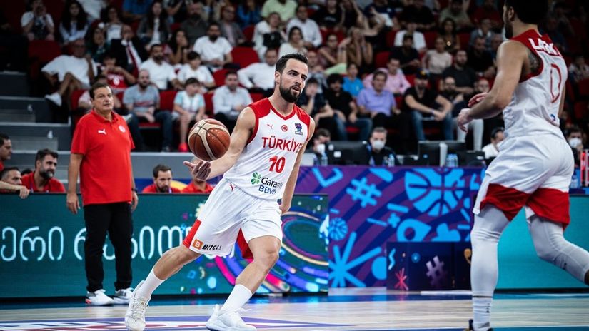 Ataman, Mahmutoglu i Larkin (FIBA)