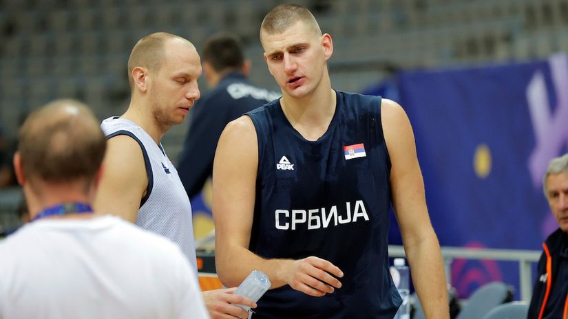 Dejan Davidovac i Nikola Jokić na treningu (©Starsport)