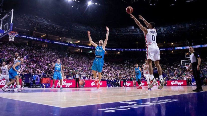 Glišić na meču Francuska - Slovenija (FIBA)