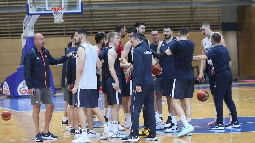 Košarkaši Srbije na treningu u hali “Maks Šmeling“ (©MN Press)