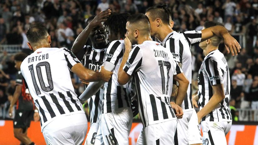 Slavlje Partizanovih igrača posle gola (©Starsport)
