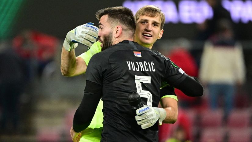 Vujačić i Popović (© FK AFP)