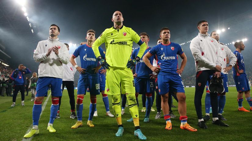 Crveno-beli posle utakmice (©Reuters)