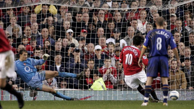 Drugi penal Van Nistelroja protiv Arsenala (©Reuters)